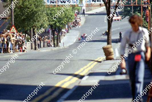 MC Road to Cruikshanks corner