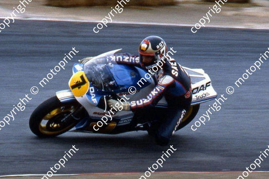 MC Sheene Suzuki Clubhouse 2