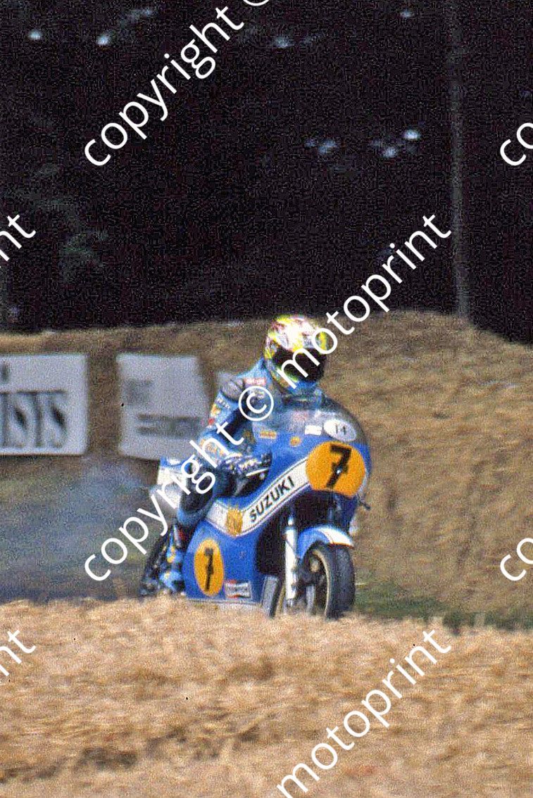 MC Suzuki RG500 Sheene livery Vermeulen 1 cropped