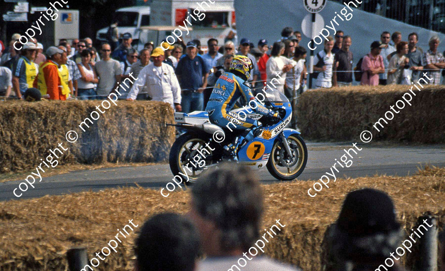 MC Suzuki RG500 Sheene livery Vermeulen 3