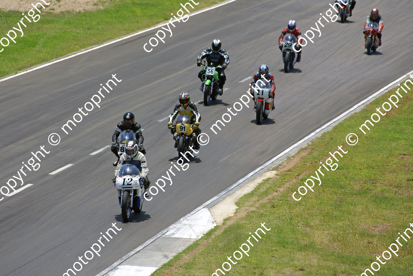 MC Trident Boswell, Guzzi McAdam, Ducati Barnes, Kawasaki Louw  DSC02448