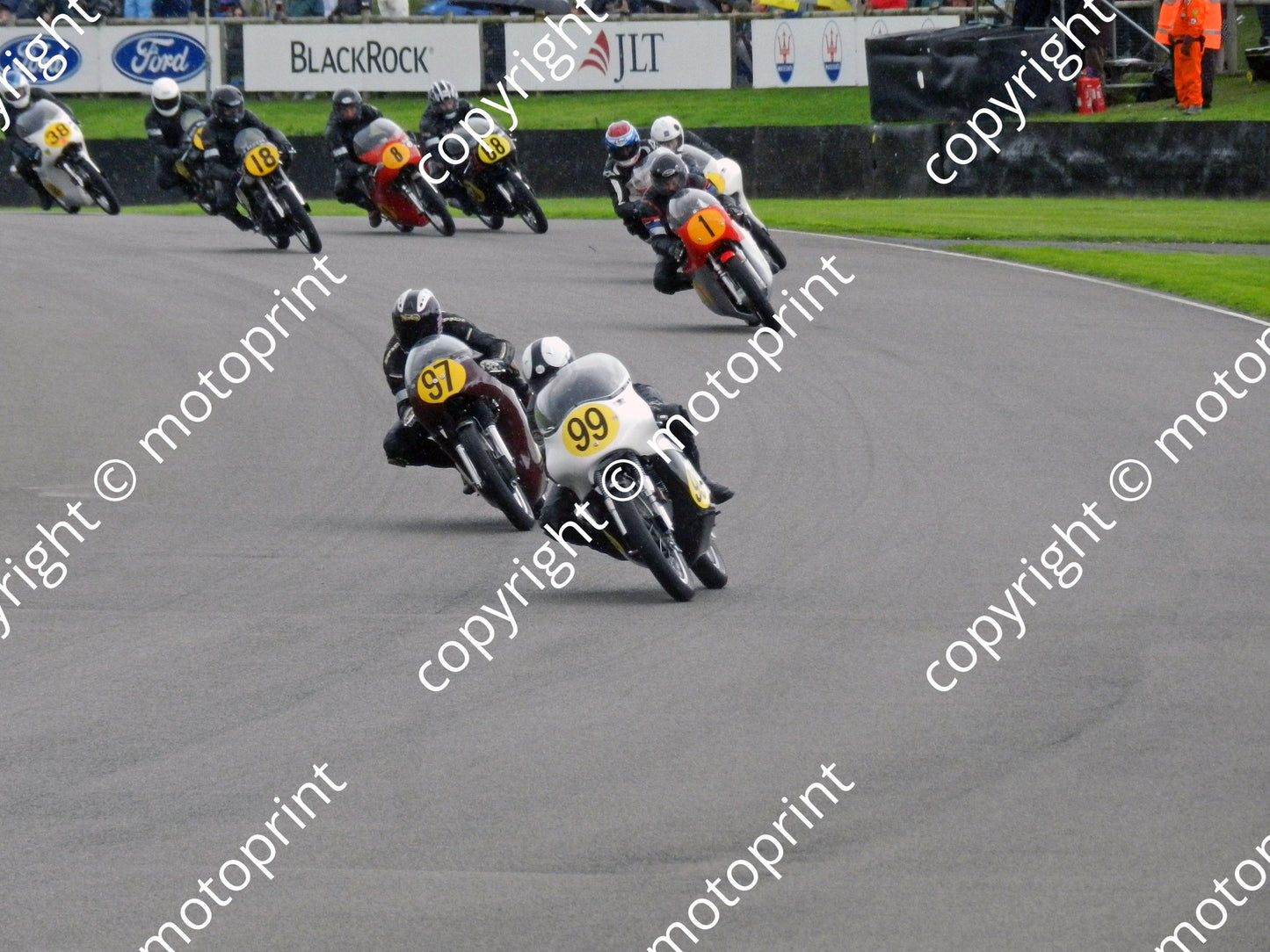 MC 1 1st lap race 2 (13)