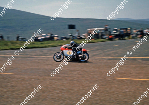 Gary Hocking MC Gary Hocking winner 500 MV at Bungalow A4 (35) – Motoprint
