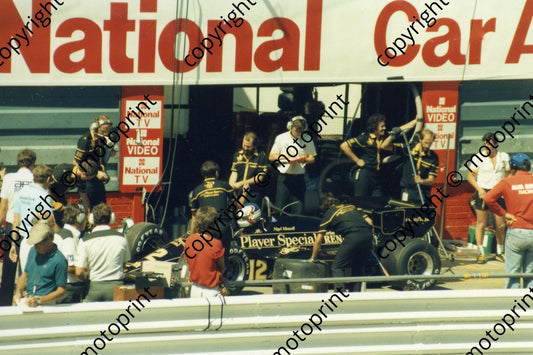 Mansell pits Lotus 95T
