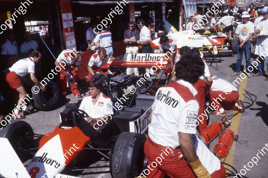 McLaren pit stop practice (courtesy Roger Swan)  092