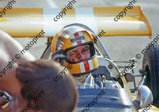 P Bonnier in McLaren M7c A4