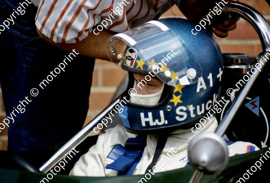 P Hans Stuck ready to go