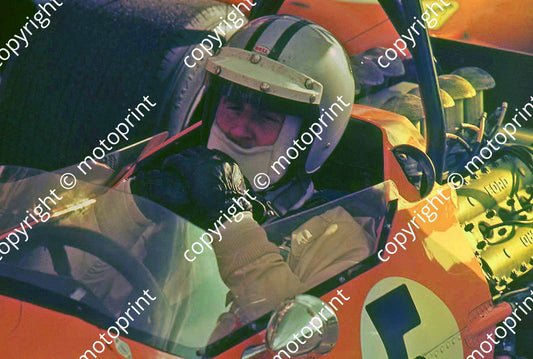 P Hulme McLaren M7a (Thanks to Ken Stewart)  (13)