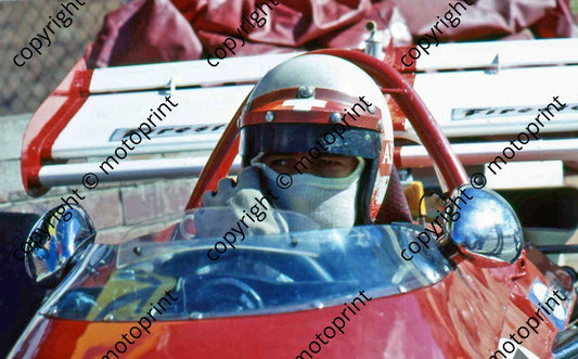 P Regazzoni in Ferrari 312 ready to go