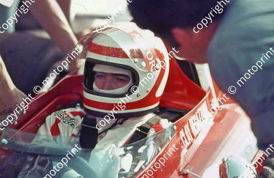 P Regazzoni ready to go (Thanks to Ken Stewart)  (16)