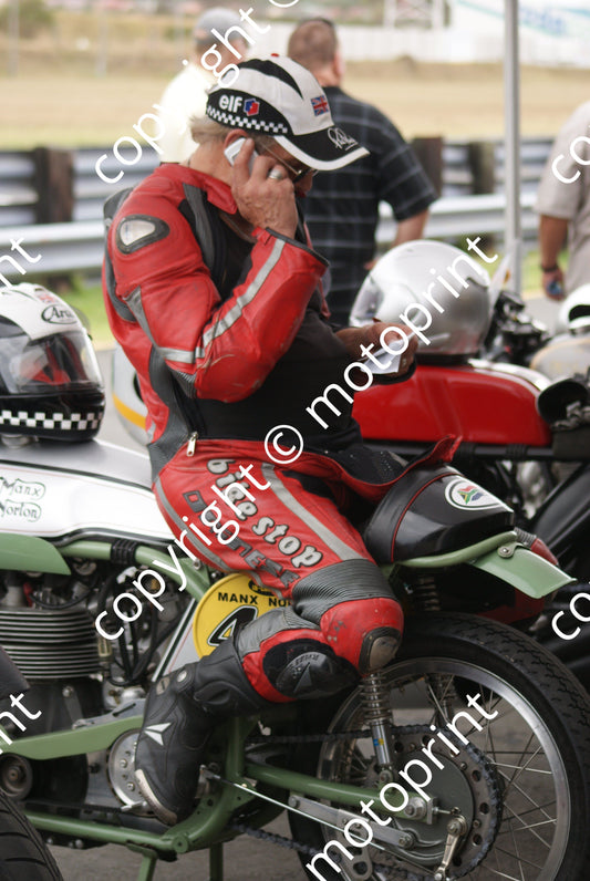 Read sharing cr card info with pit lane DSC01418