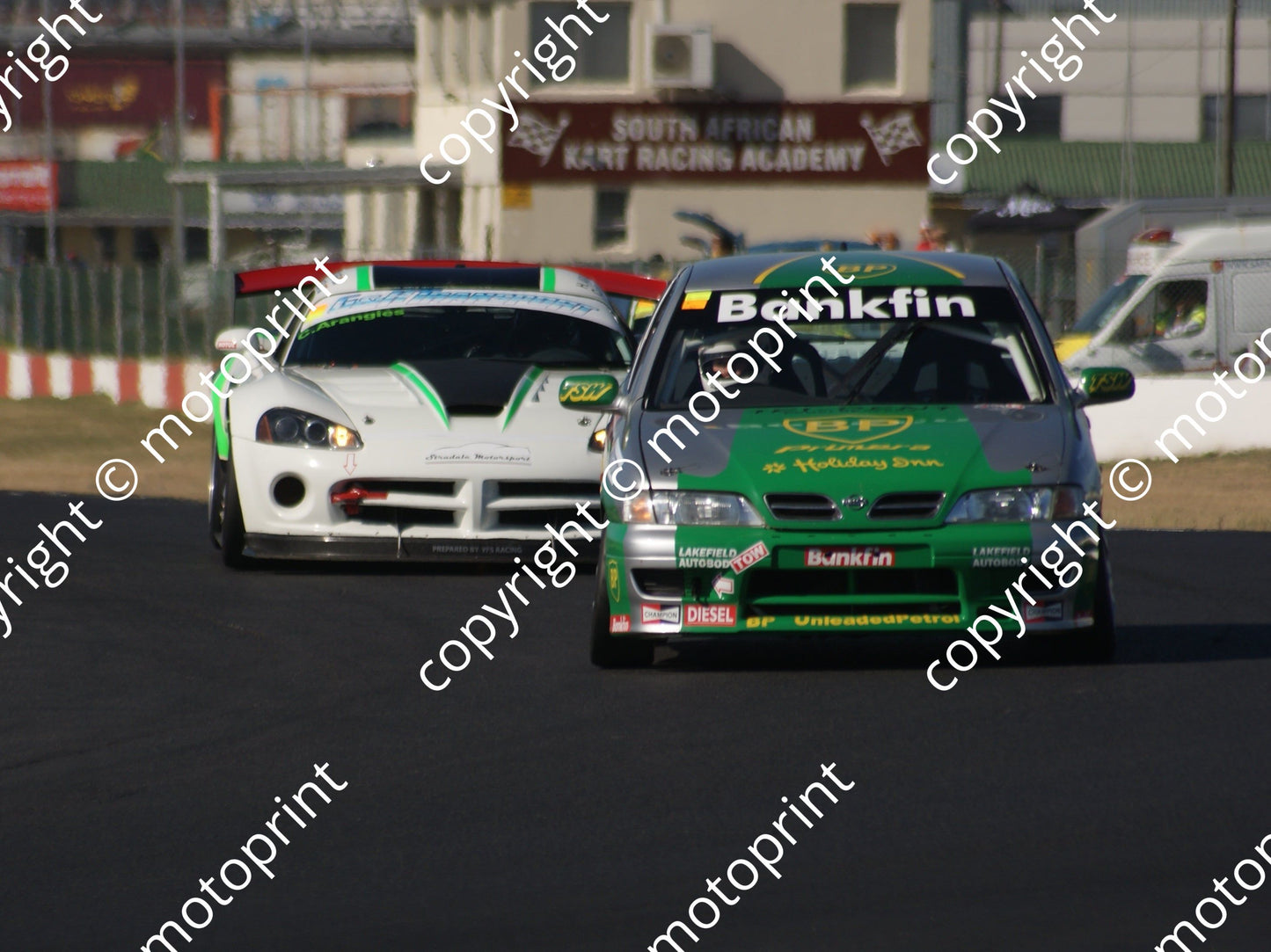 SL 22 Michele Hambly-Grobler Peter van der Spuy Andre Bezuidenhout, Sentra 13 Charl and Harry Arangies Dodge Viper (1)