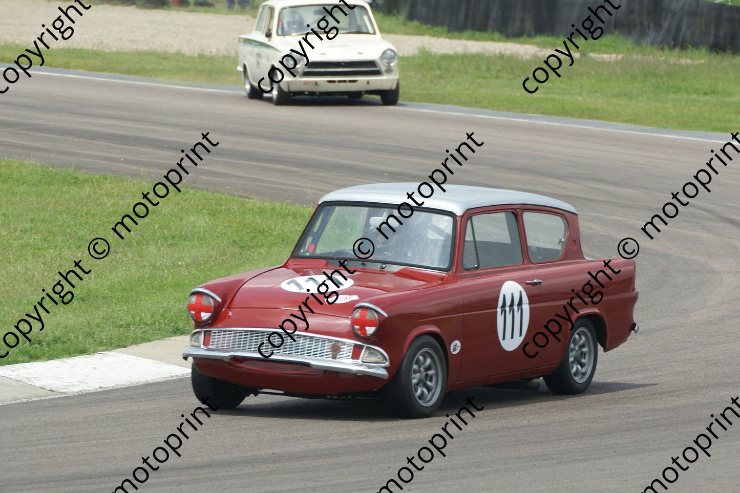 SL Baloyi Anglia 1961 Broadspeed scheme NOTE Cortina on grass 31-1 DSC05906