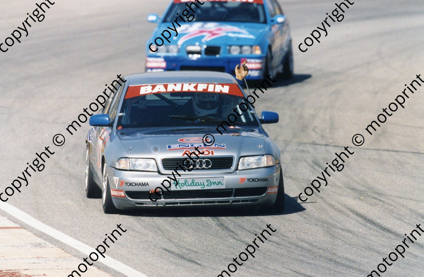 SL Bankfin 1998 A Taylor wave Audi A4 293