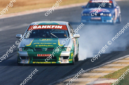 SL Bankfin 1998 Nissan heavy braking 383