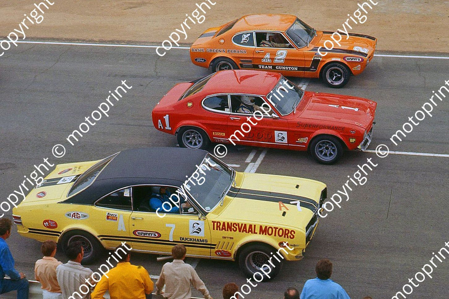 SL Big saloons start, Marais Monaro, Van Rooyen Capri, Olthoff Gunston Capri HM