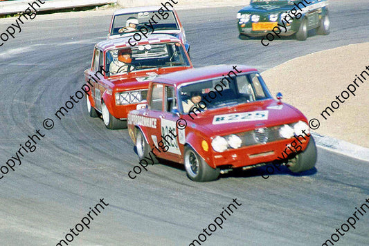SL Chatz Alfa, Conchie Fiat, Thomas Datsun bunched Oct