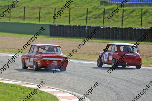 SL Finney R10 76, Law Mini Austin 22 DSC03691 race cropped