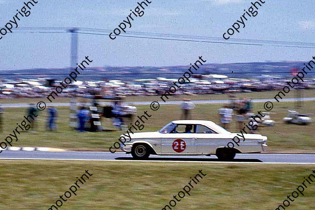 SL Hawkins Galaxie EL SA GP meeting cropped