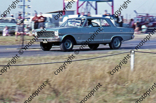 SL Hepburn Chevy II drag meeting