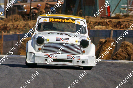 SL Speedocruise Star prod Aug G Bezuidenhout Mini1100 (permission Roger Swan)
