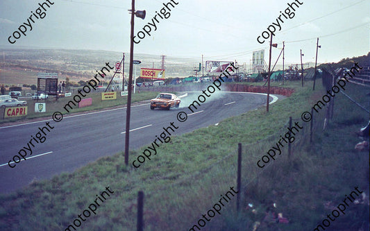 SL (thanks Stuart Falconer) a 250 1971 9hr Chev Firenza smoke Bob Rob Thomas