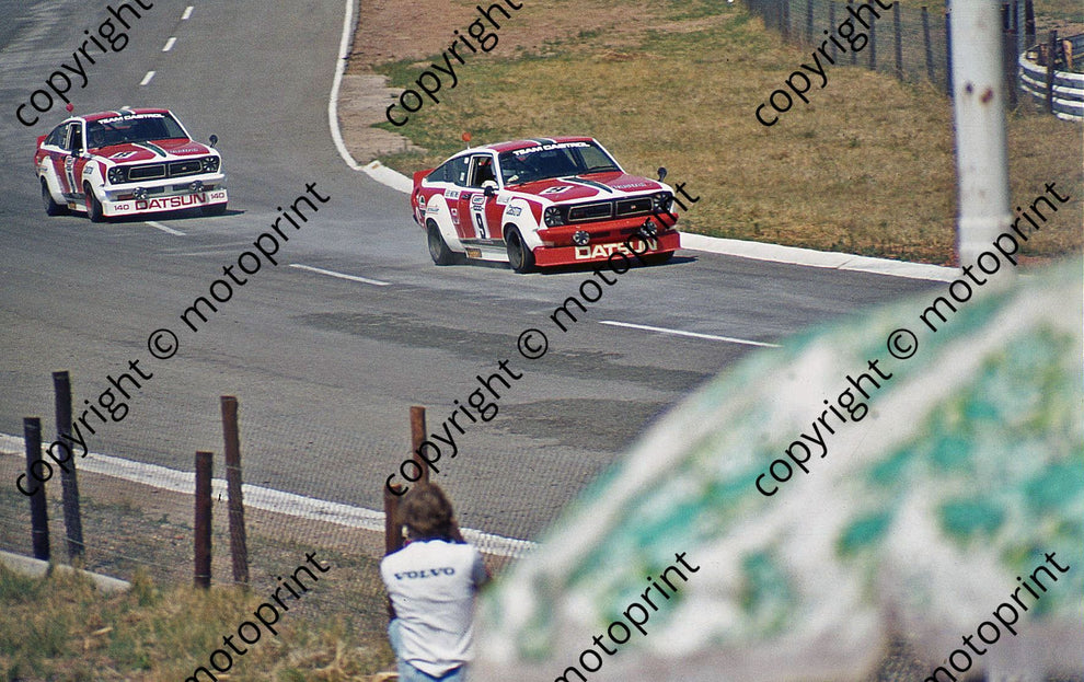 SL (thanks to Stuart Falconer) 1975 Wynns 1000 Datsuns #9 Mortimer Kle ...