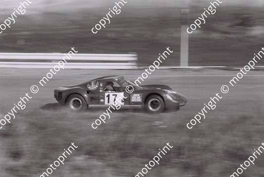 SP 1971 Kyalami 9 hr B vd Merwe Conchie Chevron B8 BMW practice check 3