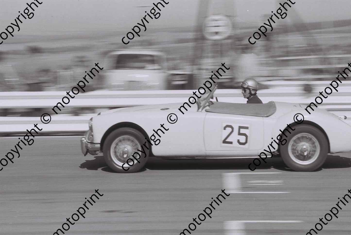 SP 1971 Kyalami SCC Anniv races R Ford  (155)