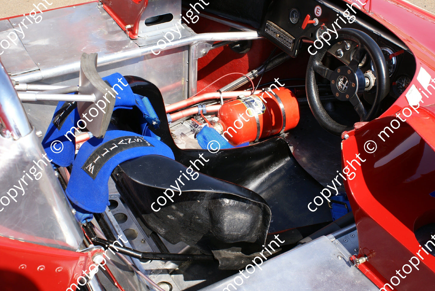 SP Alfa 33TT3 cockpit Bell