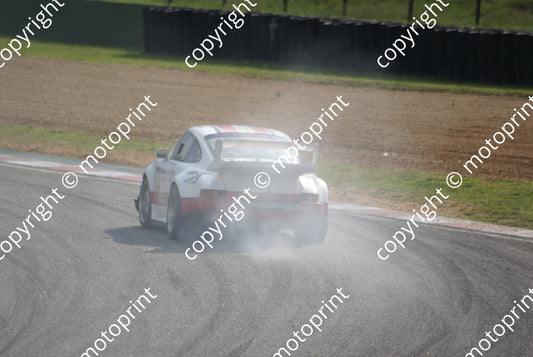 SP Bezuidenhout Porsche RSR smoke 78 DSC03695 race