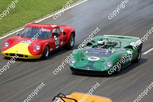 SP Chevron B8 A Minshaw, Lola T70 JM Martin M Davis check DSC02312
