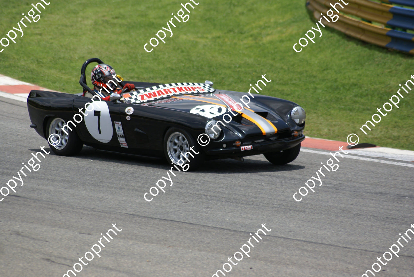 SP Du Toit entered check  Dart 7 DSC03476 race