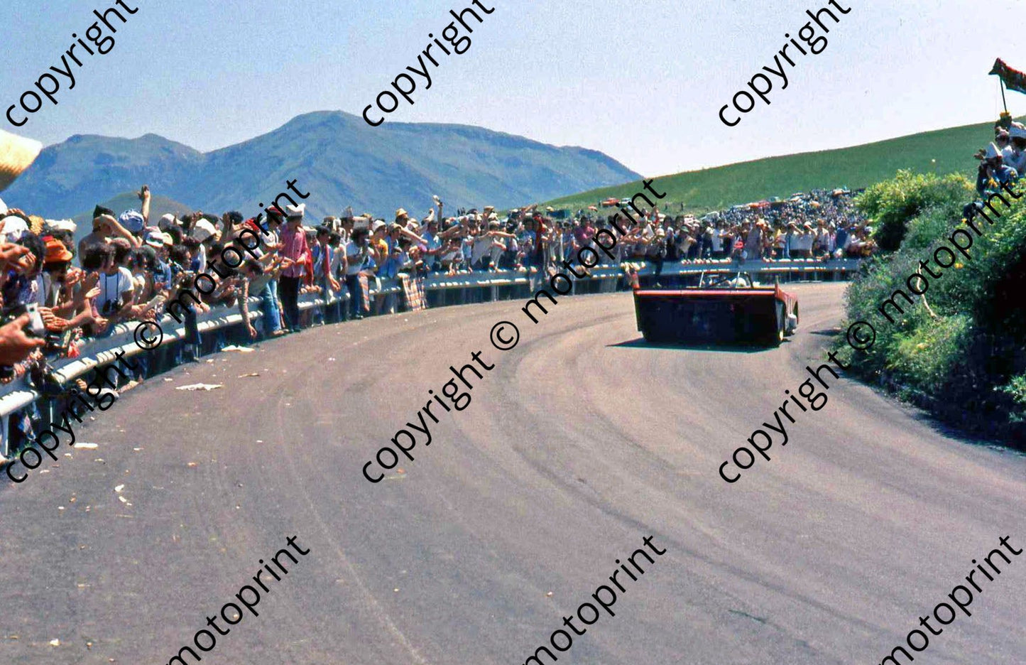 SP Ferrari winner last lap enthusiasm