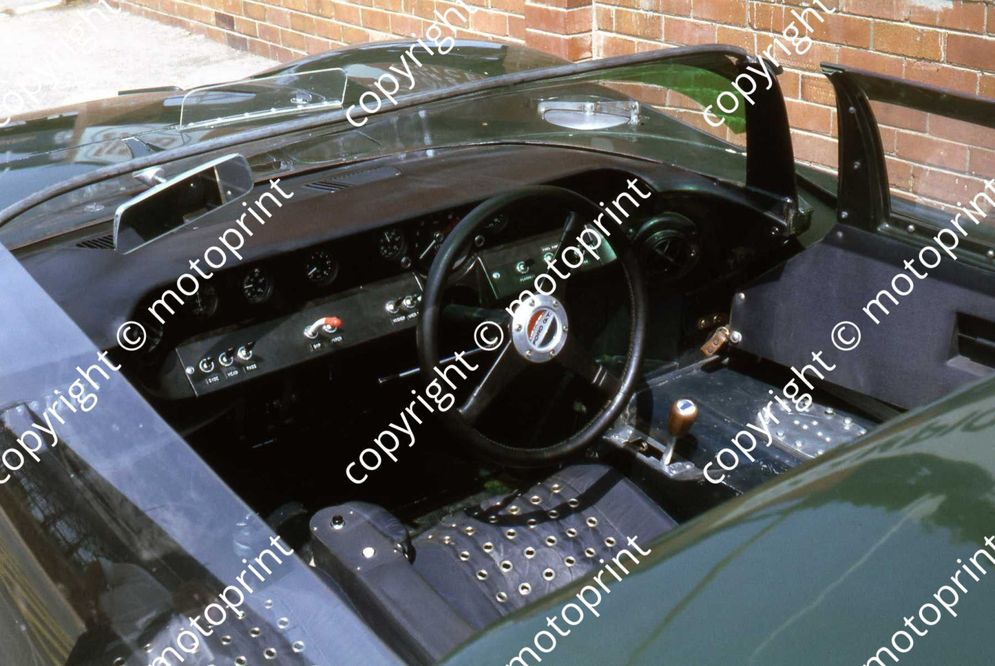 SP Ford P40 cockpit