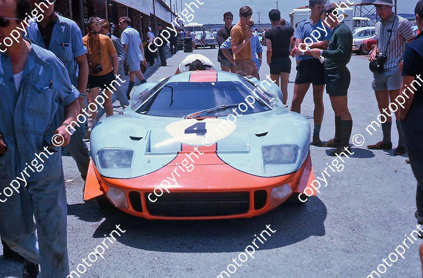 SP Gulf Mirage head on 300 dpi