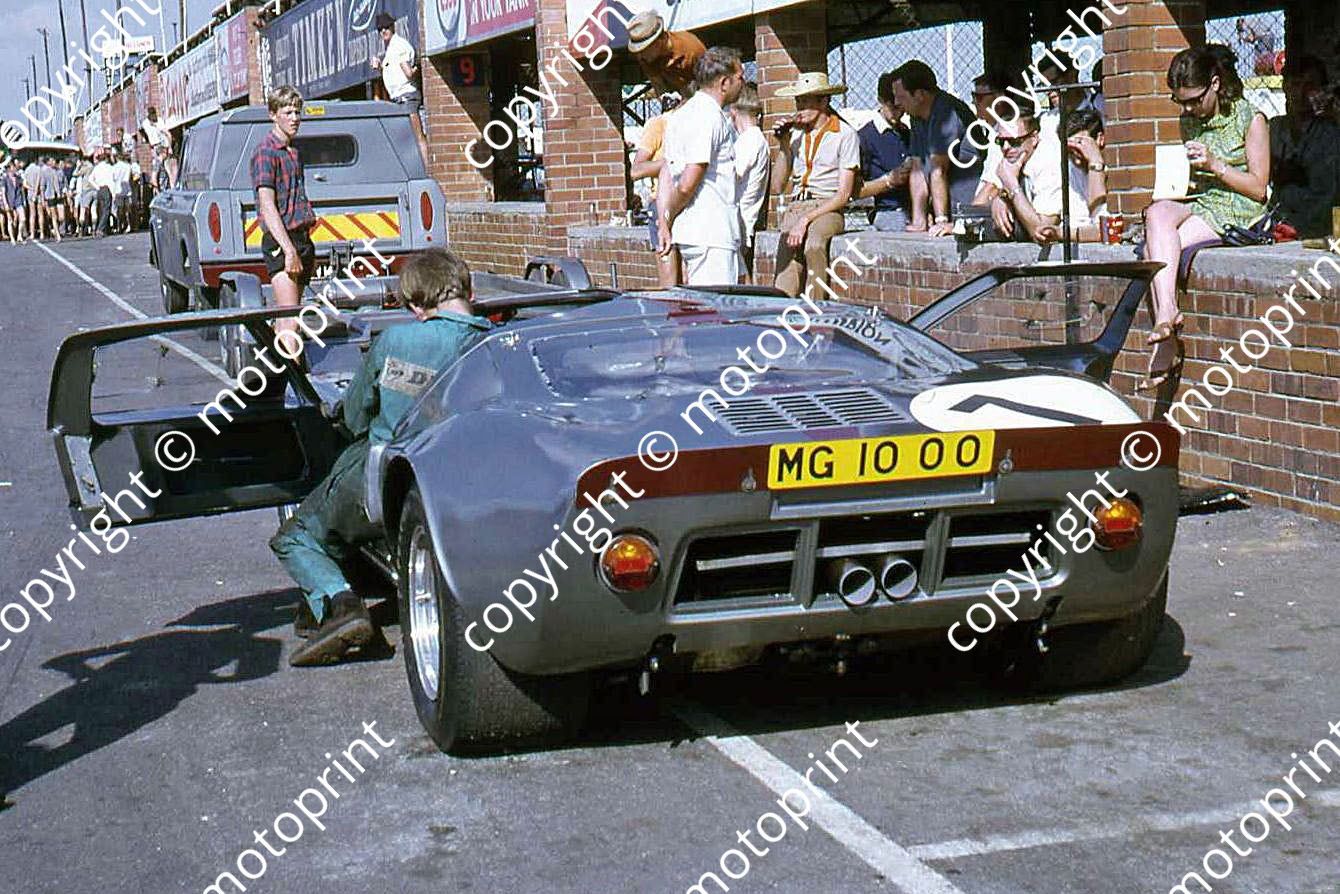 SP Guthrie GT40 rear view cropped 2