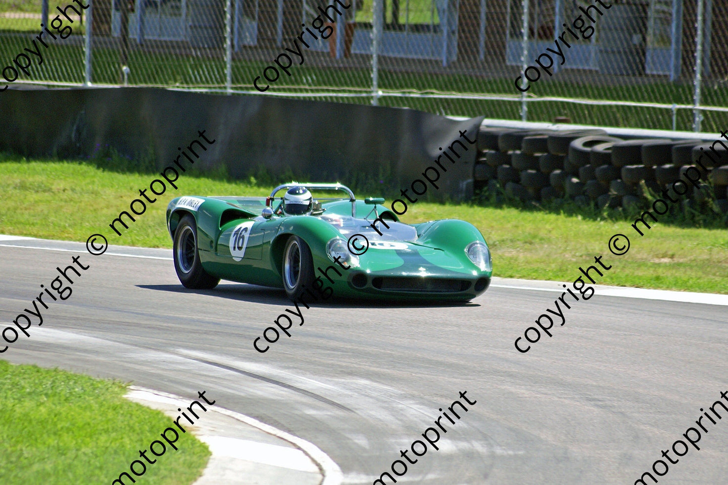 SP Lola T70 JM Martin M Davis check DSC02099