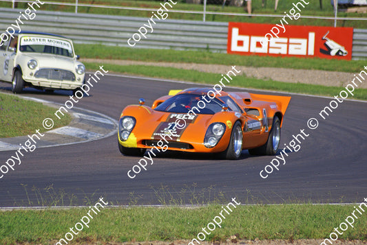 SP Lola T70r Frost DSC02183