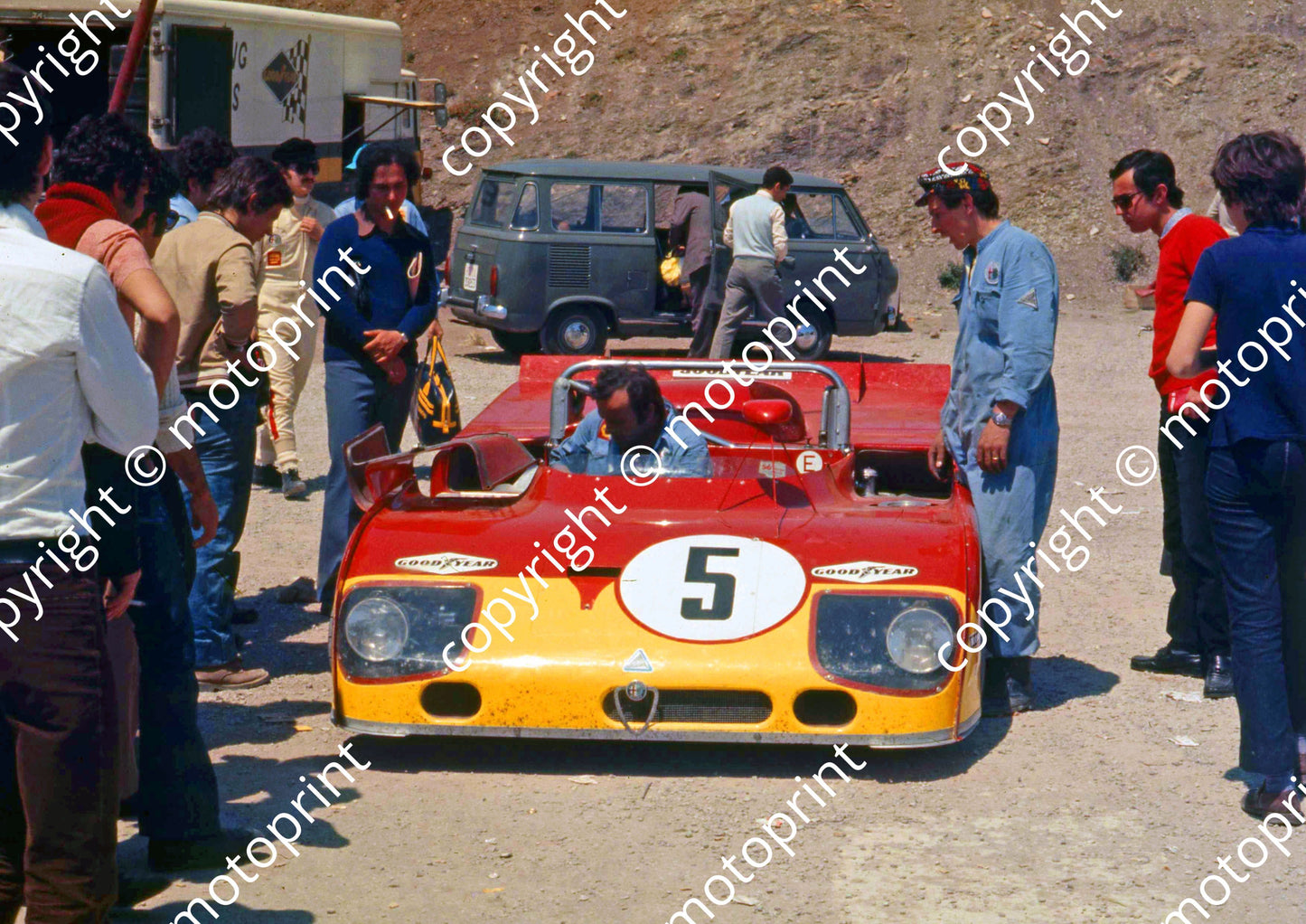 SP Marko Galli Alfa 33TT3 in pits scanned 20x30 cm A4 (2)