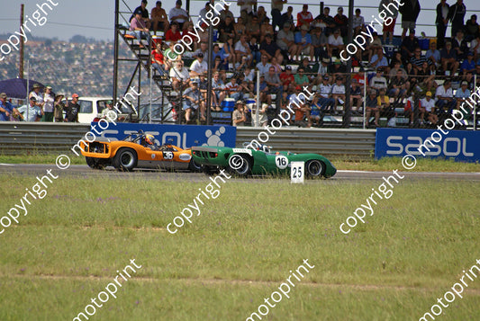SP McLaren M1B Whale, Dodkins; Lola T70 Martin Davis DSC02229