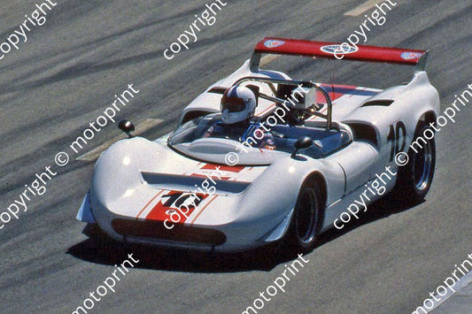 SP McLaren M1, note Amon scheme helmet check 2