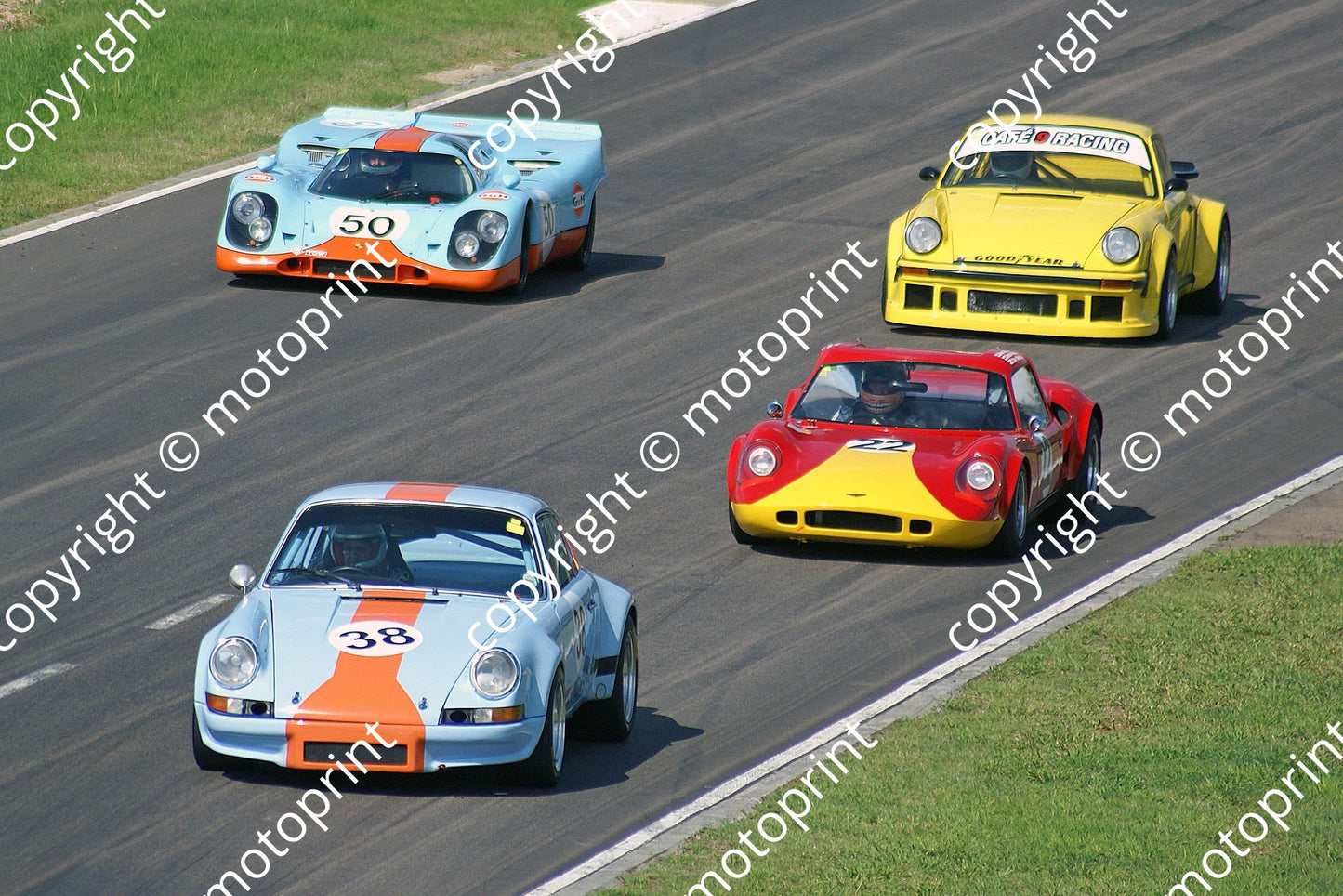 SP Porsche RSR Du Toit, Chevron B8 A Minshaw, Porsche 917r F Pretorius DSC02132