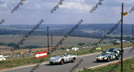 SP Porsches 718 3 rd place Van Buuren Mellet, Elva Botha Gous, D'Udy 906