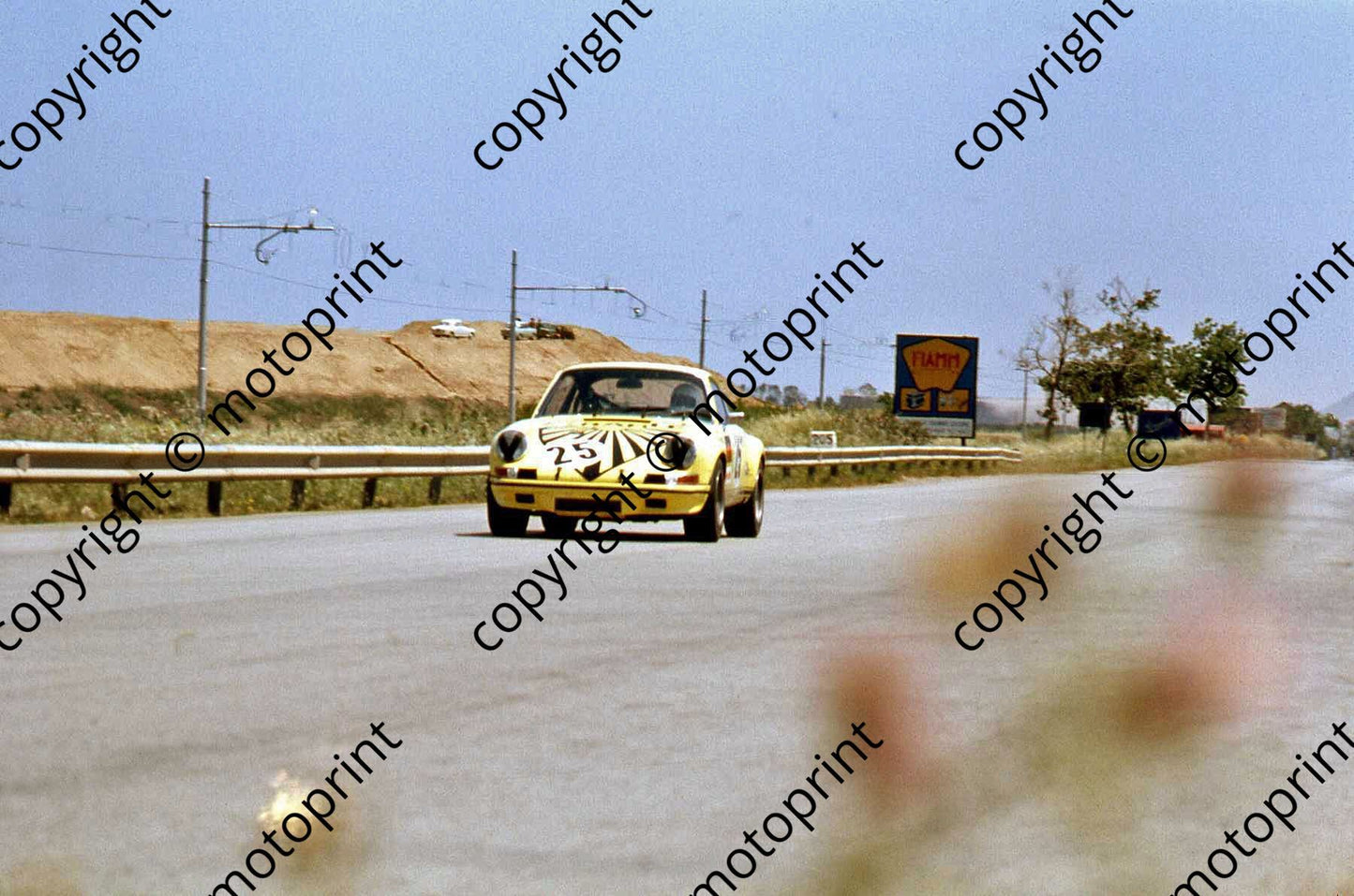 SP Stekkonig, Von Huschke Porsche 911 6th, in practice coast road