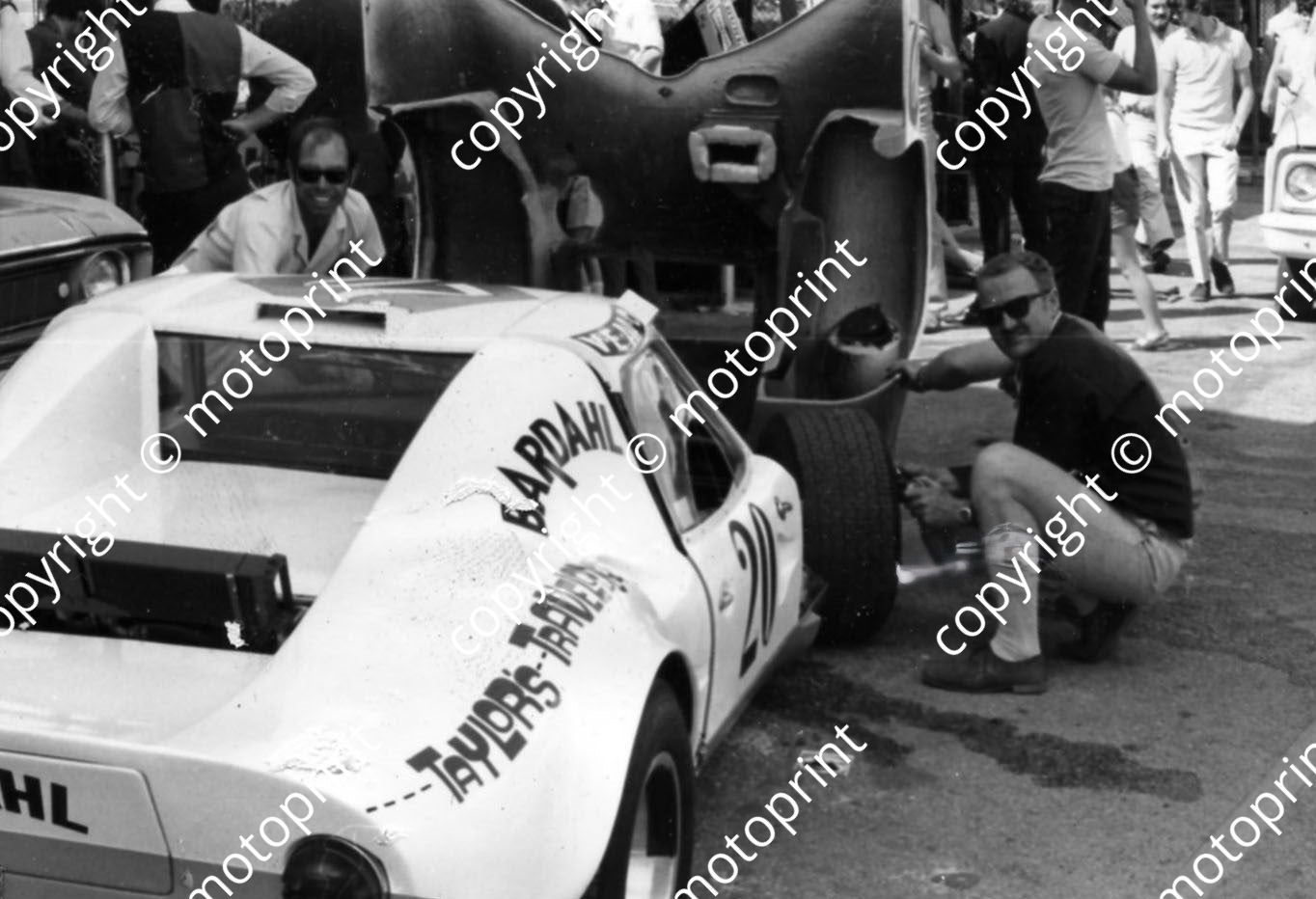 SP Taylor-Ortlepp Chevron BMW B8 Kyalami 9 hr 1971 SS SP040