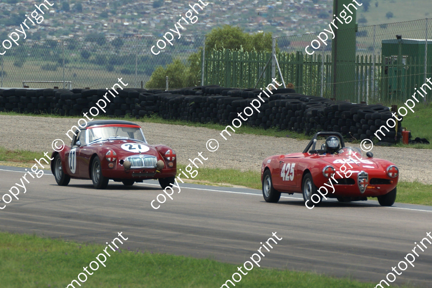 SP Adams Alfa Spyder, Rod Green MGA TC 31-1 DSC06082