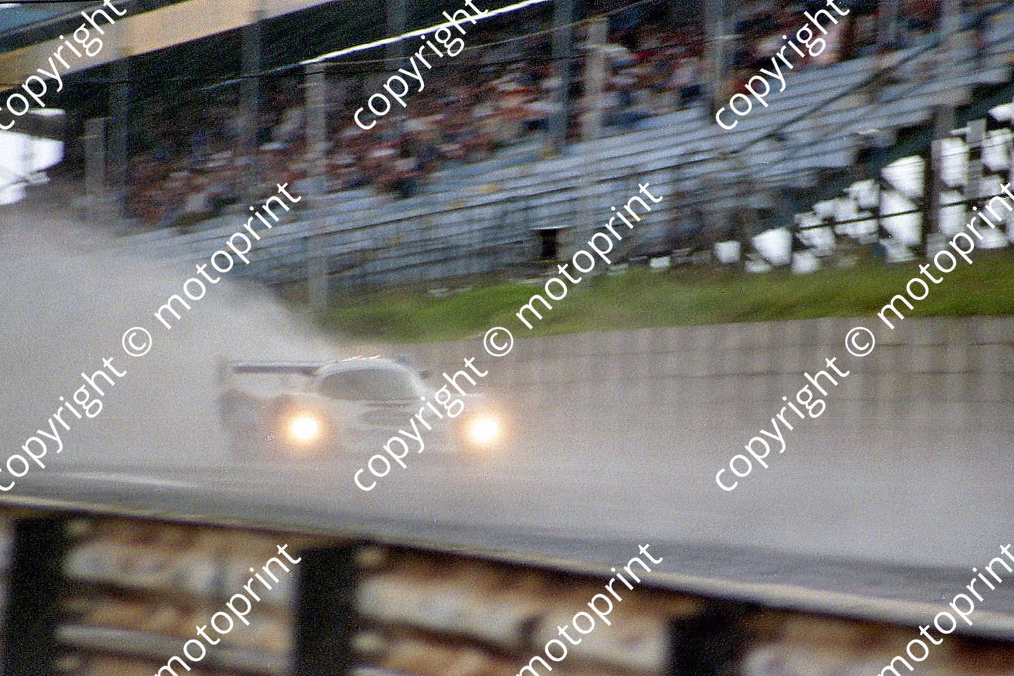 SP (thanks Colin Burgess) 1983 Castrol 1000 Rothmans Porsche in rain main straight (6)