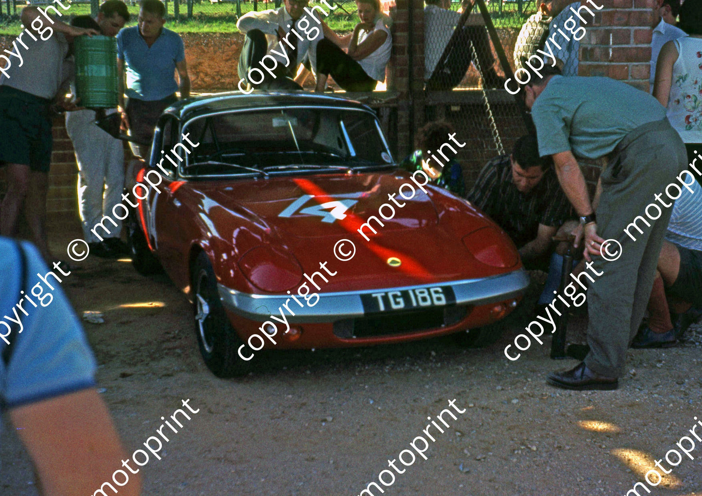 1964 SP (thanks Stuart Falconer) a 091 1964 9hr Lotus Elan Holme Blokdyk (scanned A4 20x30cm)