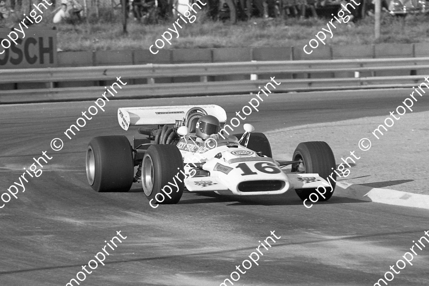 SS 16 E Keizan Surtees TS5 (permission Malcolm Sampson Motorsport Photography) 1972 Kya  (14)